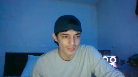 Snapshot of estebankit0 chatting on 12.29.24 estebankit0 online show from 12.29.24