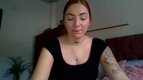 Snapshot of estefa1 chatting on 07.04.26 estefa1 online show from 07.04.26