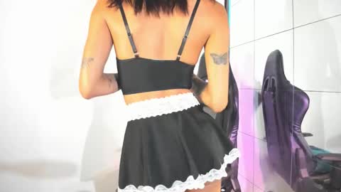 Estefa G online show from 10.01.25