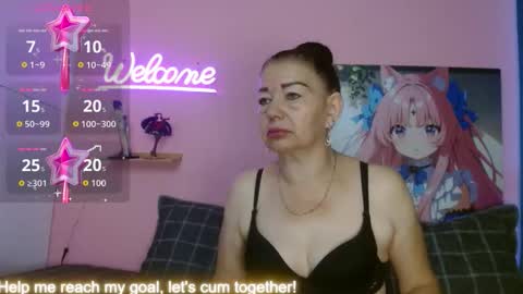 estefania_344 online show from 10.13.25