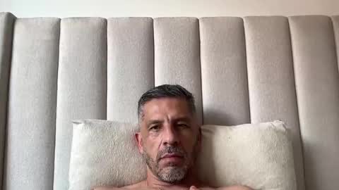 Snapshot of estefano1421 chatting on 03.01.26 estefano1421 online show from 03.01.26