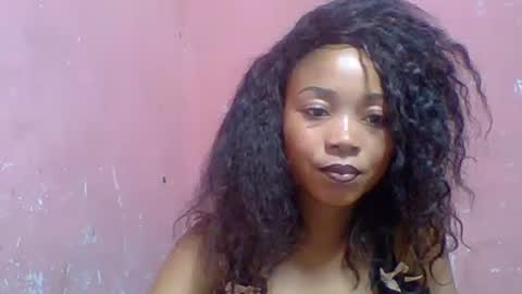 Snapshot of estelah20 chatting on 11.08.25 estelah20 online show from 11.08.25