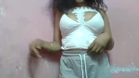 estelah20 online show from 11.29.25