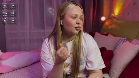 Estella online show from 03.04.26