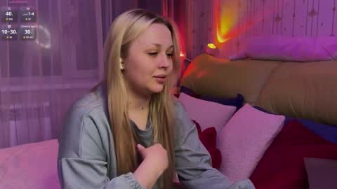 Estella online show from 03.14.26