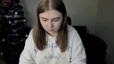 Estella Miles online show from 01.07.25