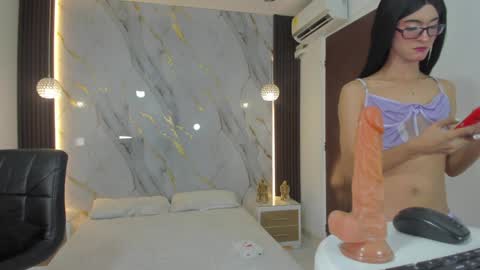 Estephany online show from 12.08.24