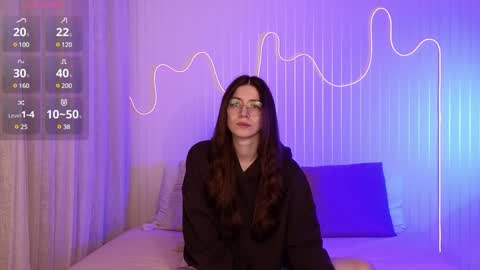 Ester online show from 12.12.24