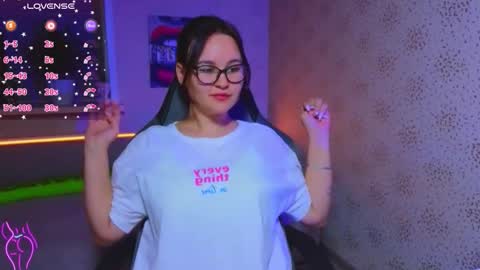 EsterPlayful online show from 09.13.25