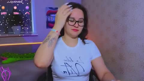 EsterPlayful online show from 10.21.25