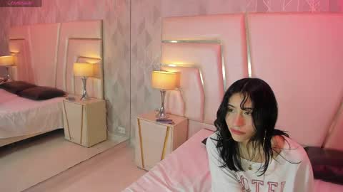   online show from 04.06.26