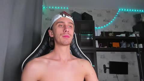 LOUIS online show from 09.26.25