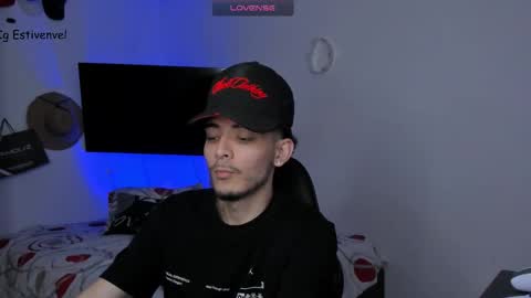 Snapshot of estivenvel chatting on 11.06.25 estivenvel online show from 11.06.25