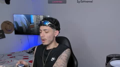 Snapshot of estivenvel chatting on 11.12.25 estivenvel online show from 11.12.25