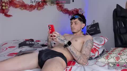 estivenvel online show from 11.26.25