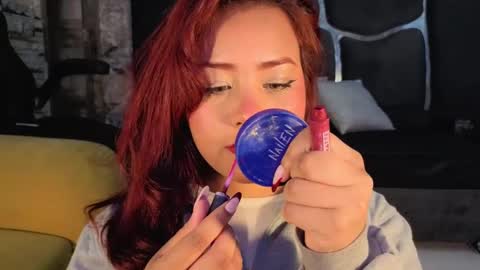 estrella05_ online show from 09.12.25