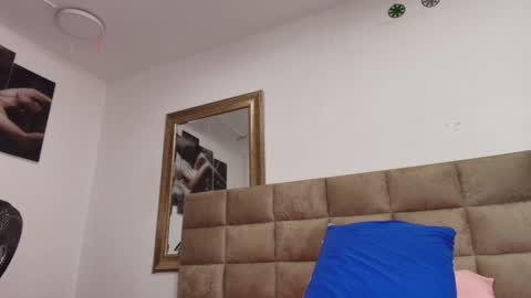 Estrella online show from 01.17.25