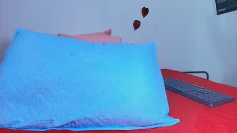 Estrella online show from 02.26.25