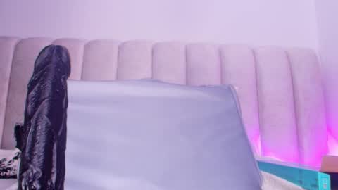 Estrella online show from 11.19.25