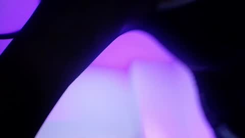 Estrella online show from 11.25.25