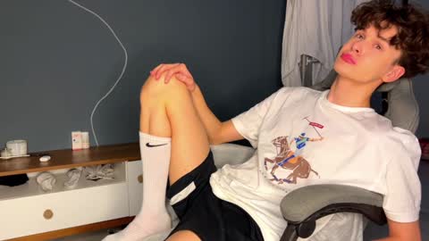 Alex online show from 12.26.24