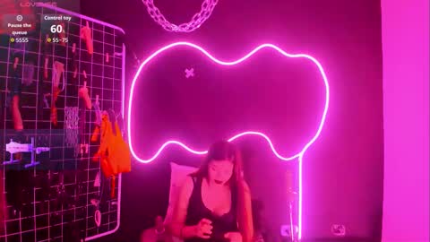 Cloe and Megan online show from 10.12.25