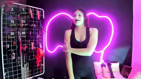 Cloe and Megan online show from 10.25.25