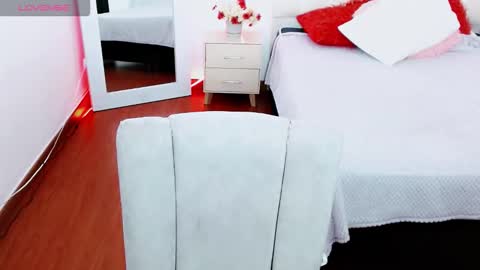 Moon online show from 10.06.25