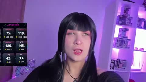 Snapshot of eternalmuse chatting on 10.10.25 eternalmuse online show from 10.10.25