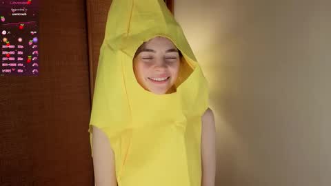 Snapshot of eternity_is_endless chatting on 10.31.25 Mary online show from 10.31.25