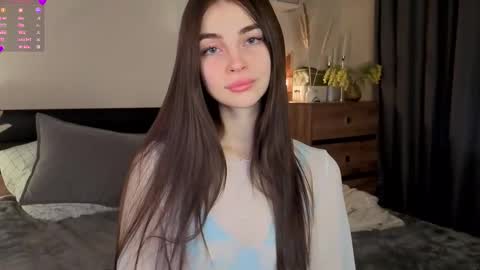 Snapshot of eternity_is_endless chatting on 11.09.25 Mary online show from 11.09.25