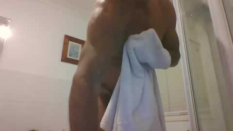 Snapshot of etextratestacle chatting on 02.18.25 ET online show from 02.18.25