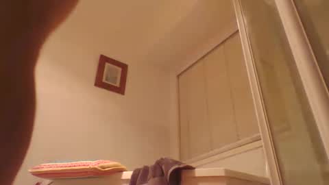 Snapshot of etextratestacle chatting on 09.11.25 ET online show from 09.11.25