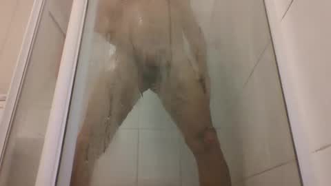 Snapshot of etextratestacle chatting on 10.23.25 ET online show from 10.23.25