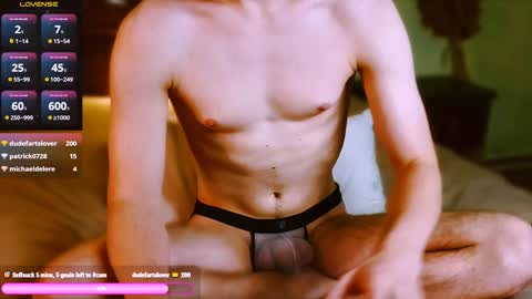 Snapshot of ethan7inches chatting on 12.02.24 Ethan online show from 12.02.24
