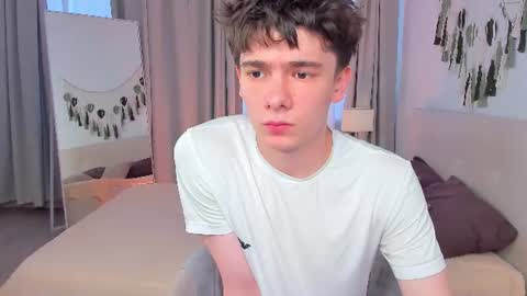 Snapshot of ethan_crowe chatting on 07.21.26 Ethan online show from 07.21.26