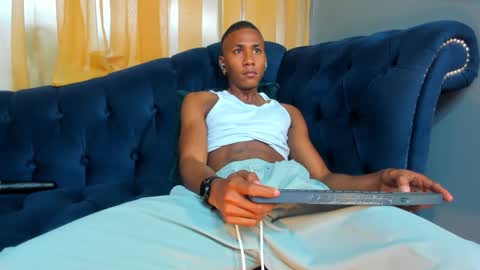 King Ethan online show from 11.05.25