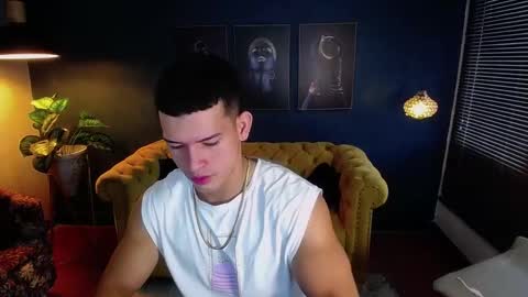 Snapshot of ethan_rodgers chatting on 09.20.25 ETHAN RODGERS online show from 09.20.25