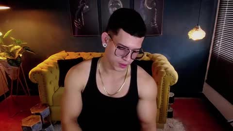 Snapshot of ethan_rodgers chatting on 10.28.25 ETHAN RODGERS online show from 10.28.25