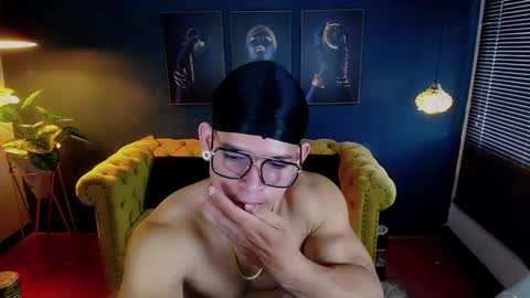 Snapshot of ethan_rodgers chatting on 11.08.25 ETHAN RODGERS online show from 11.08.25