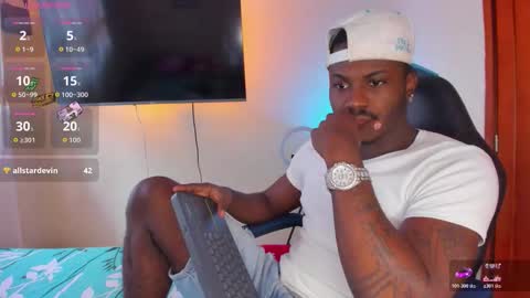 Snapshot of ethan_travis0 chatting on 11.06.25 ethan travis online show from 11.06.25