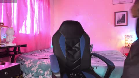 ethan travis online show from 04.12.26