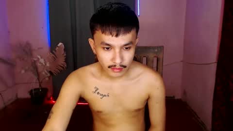 Snapshot of ethan_uwuxx chatting on 01.26.25 DAVE online show from 01.26.25