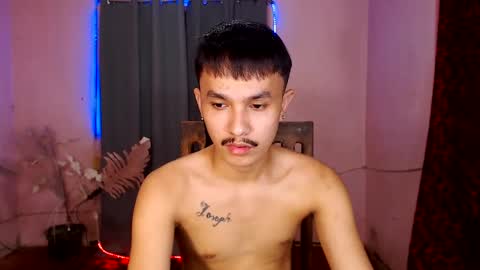 Snapshot of ethan_uwuxx chatting on 01.27.25 DAVE online show from 01.27.25