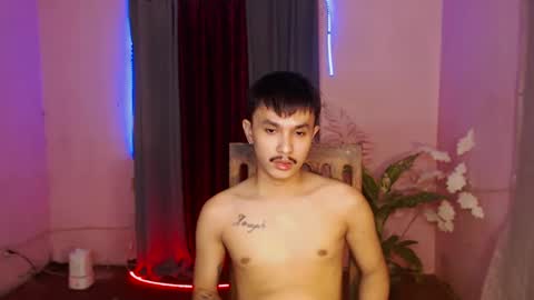 Snapshot of ethan_uwuxx chatting on 02.12.25 DAVE online show from 02.12.25