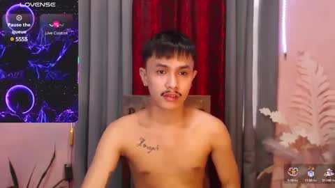 Snapshot of ethan_uwuxx chatting on 03.03.25 DAVE online show from 03.03.25