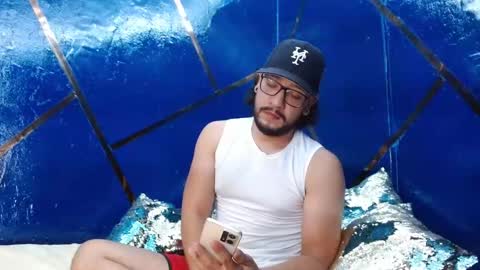 ethan w7 online show from 10.05.25