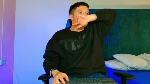 ethanconnor_ online show from 10.18.25