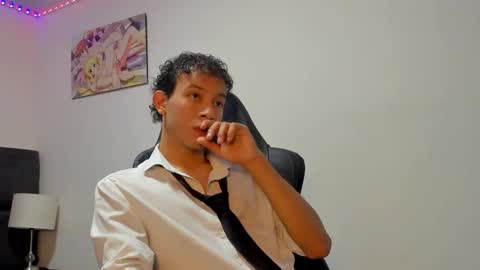 Snapshot of ethannsmith0 chatting on 10.19.25 ethannsmith0 online show from 10.19.25