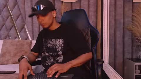 EthanWalkerr online show from 09.23.25